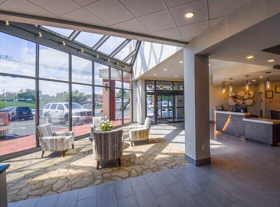 Euro Suites Hotel allows check-in for 18 year-old guests