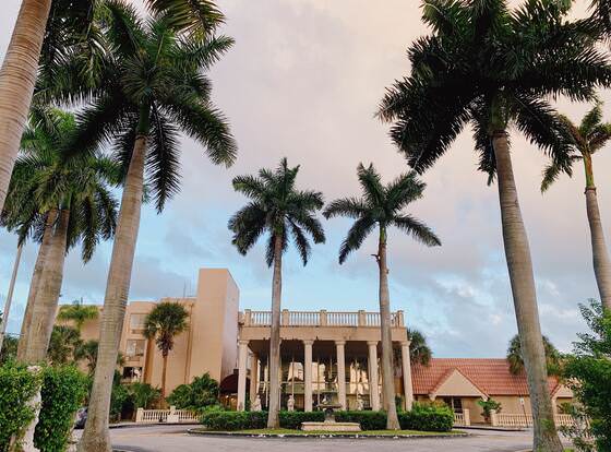 hotel in miami gardens florida