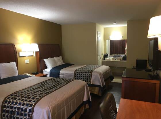 Best Navasota (TX) Hotels With 18+ Check-In (Updated September 2024)