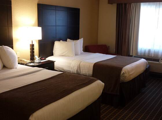 Quality Inn & Suites allows check-in for 18 year-old guests