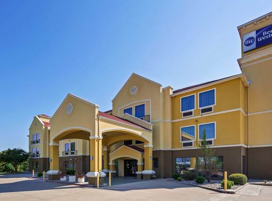 Best Corsicana (TX) Hotels With 18+ Check-In (Updated September 2024)