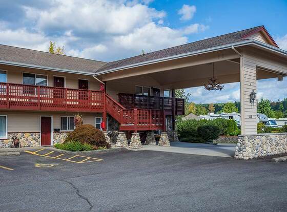 Best Eatonville (WA) Hotels With 18+ Check-In (Updated June 2024)