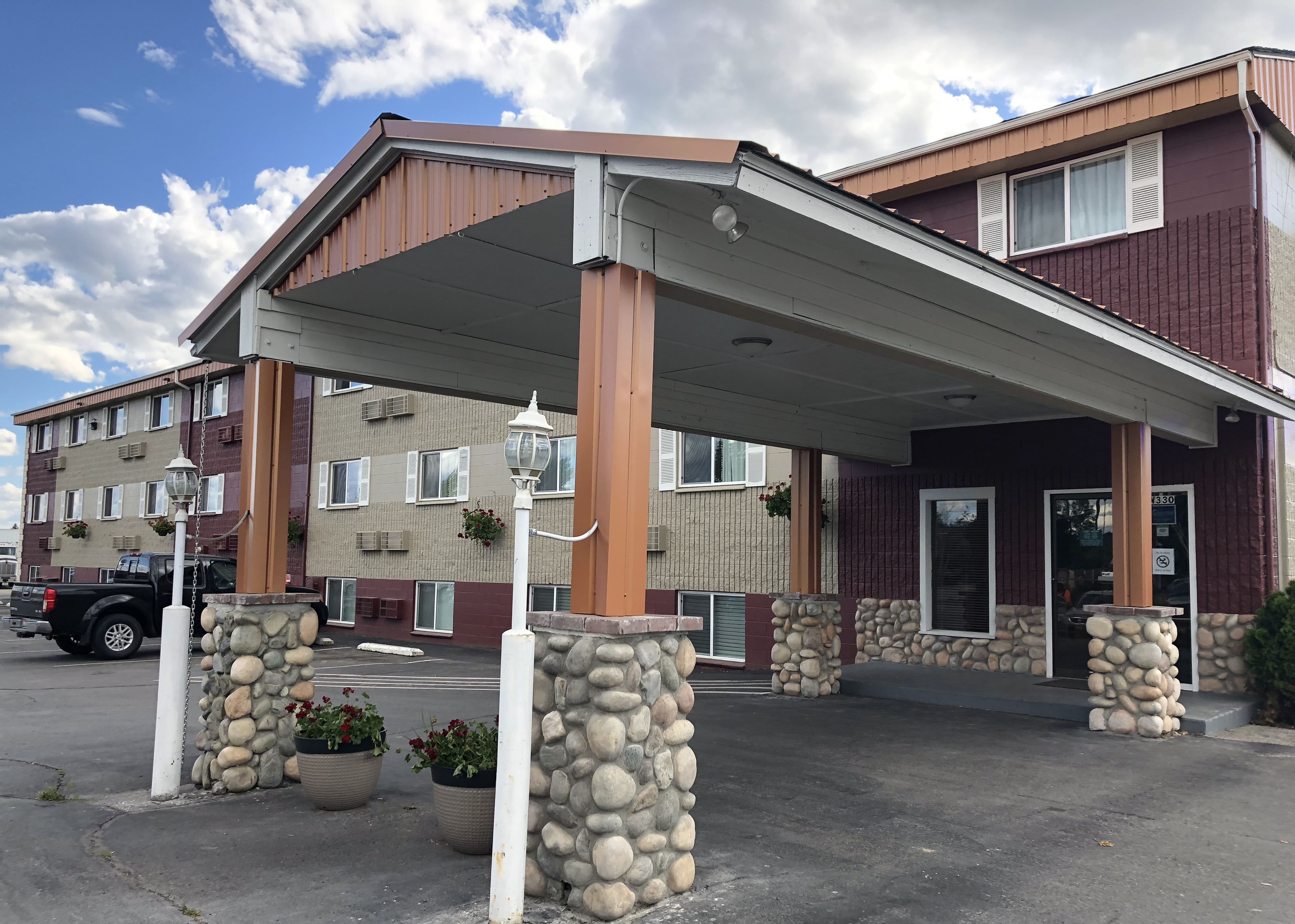 Best Coeur d'Alene (ID) Hotels With 18+ CheckIn (Updated August 2024)